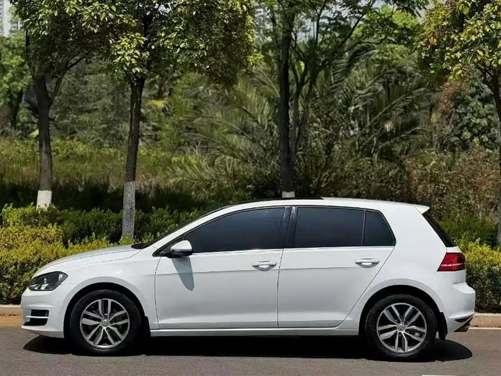 Volkswagen Golf 2016 230TSI Automatic Luxury фото 7