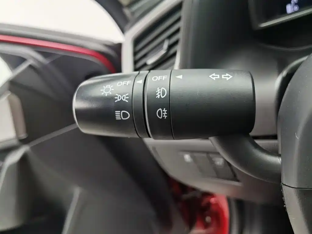 Фото 21 - Mazda Mazda 3