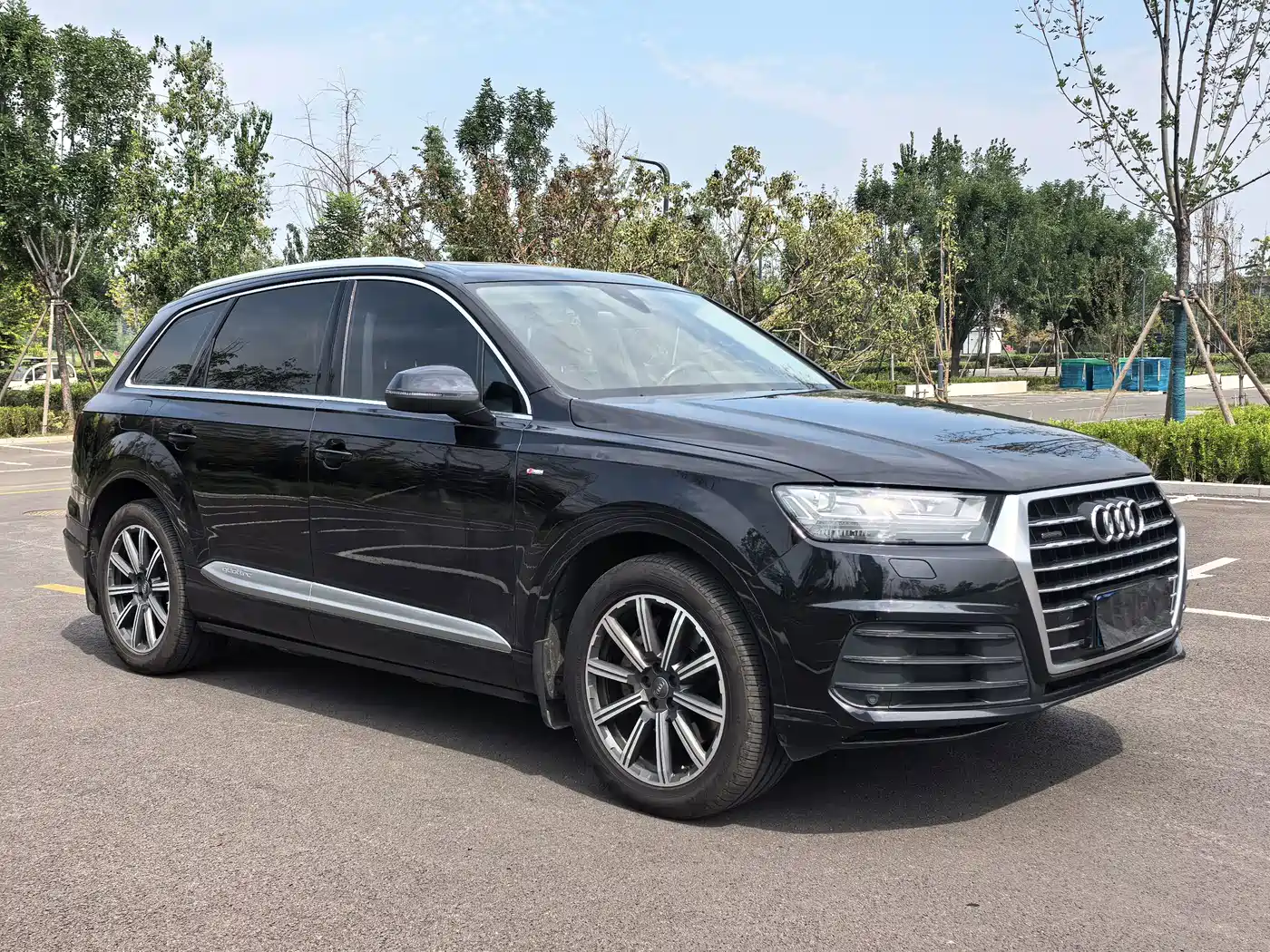 Фото 3 - Audi Q7