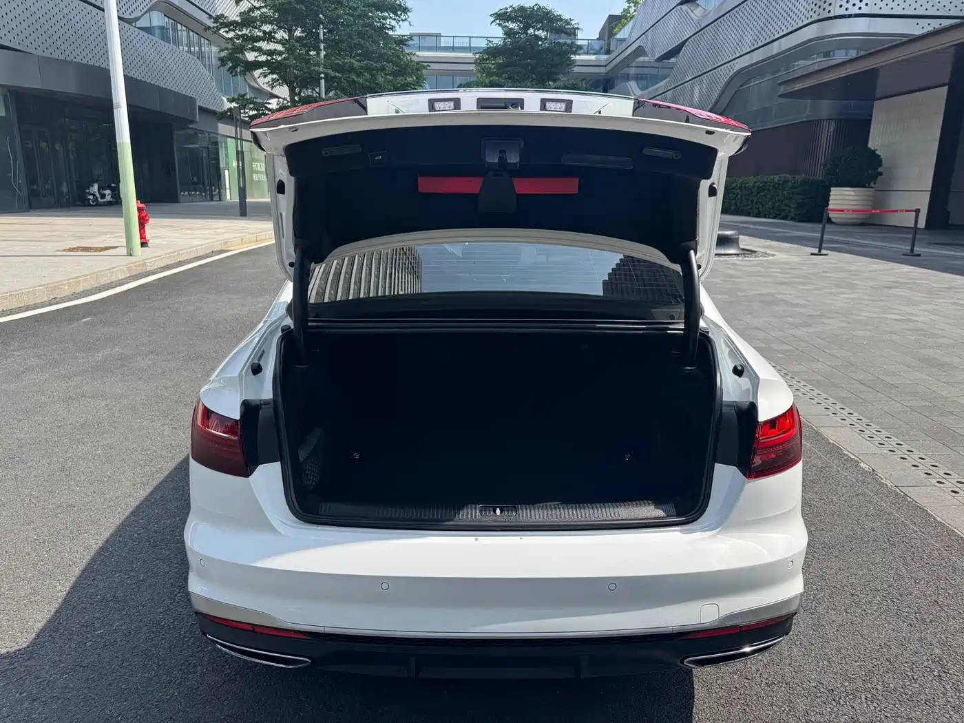 Audi A4L 2020 40 TFSI Luxury Dynamic фото 27