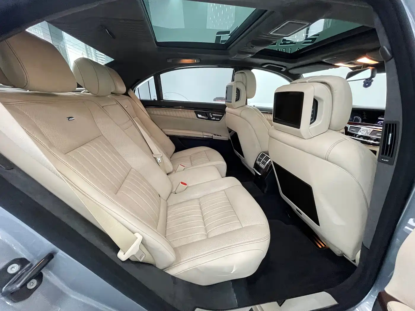 Mercedes-Benz S-Class 2012 S 600 L Grand Edition фото 27
