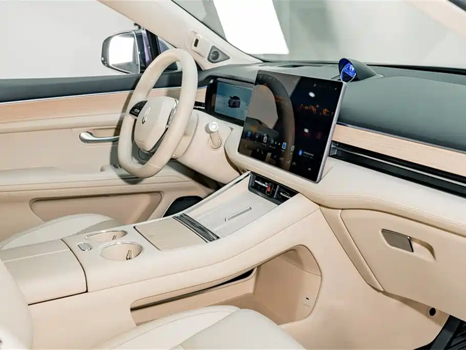 AITO Wenjie AITO M5 2025 Extended Range Ultra AWD фото 19