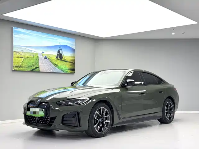 BMW i4 2023 eDrive35