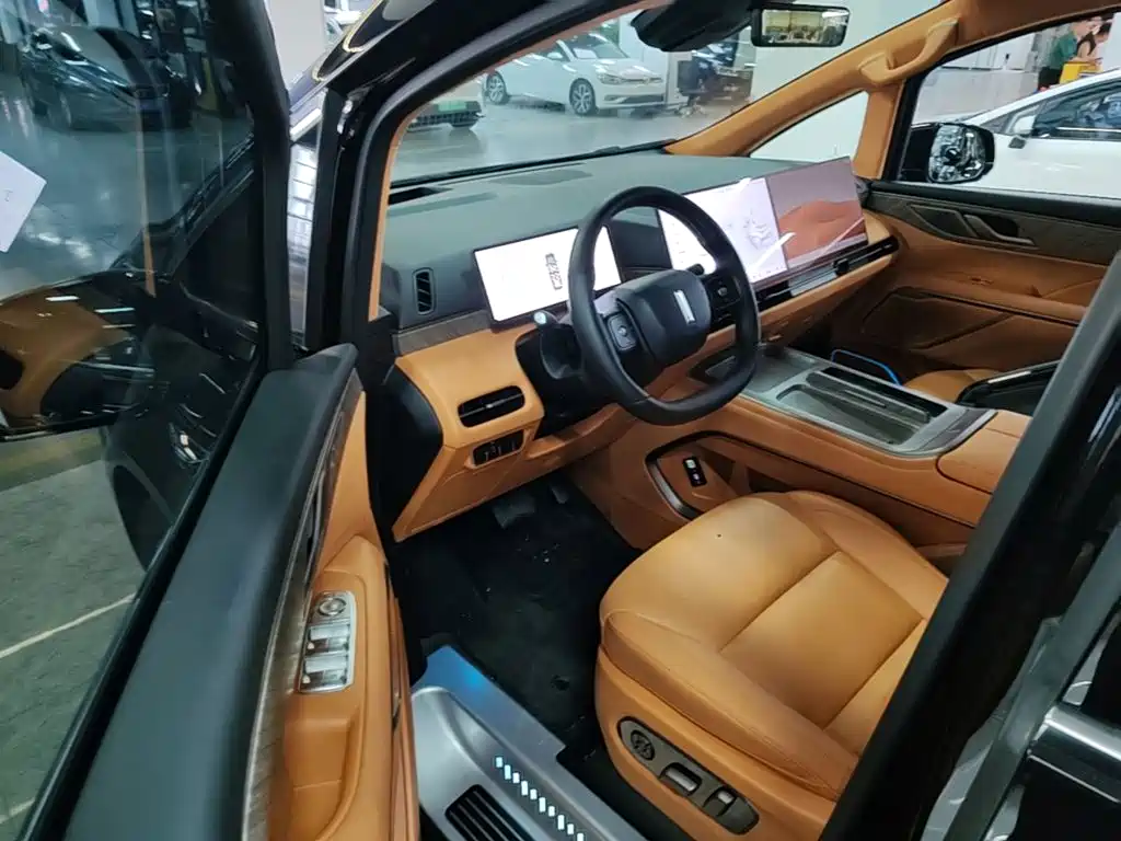 WEY Alpine 2026 2025 AWD Alpine 8