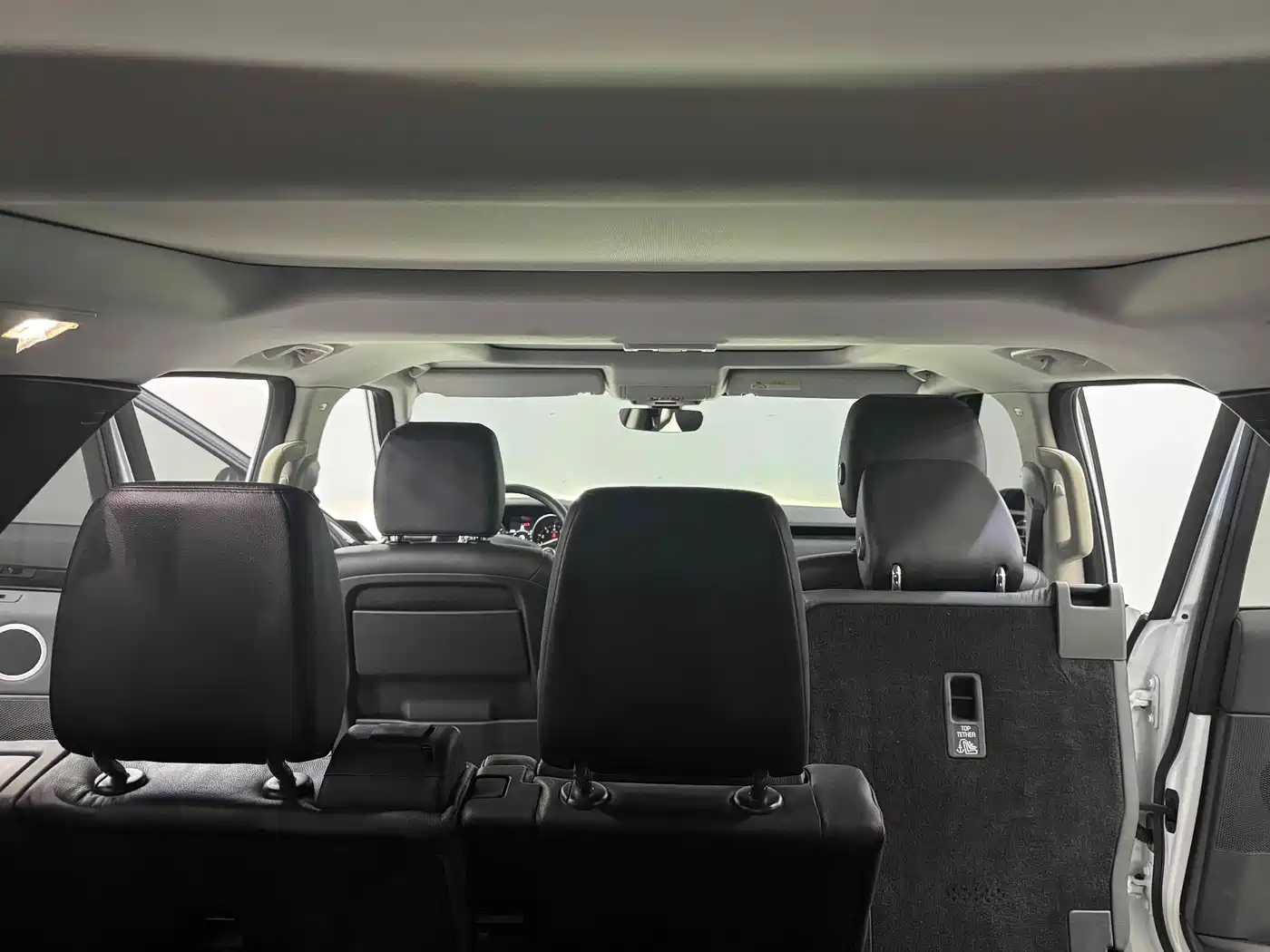 Фото 14 - Land Rover Discovery