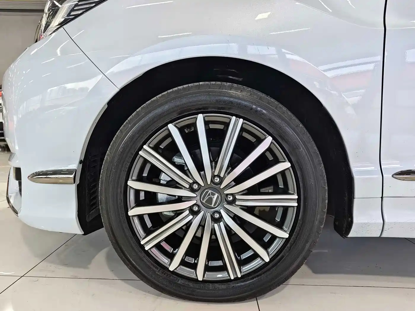 Honda Elysion 2024 2024 2.0L e:HEV Luxury Edition
