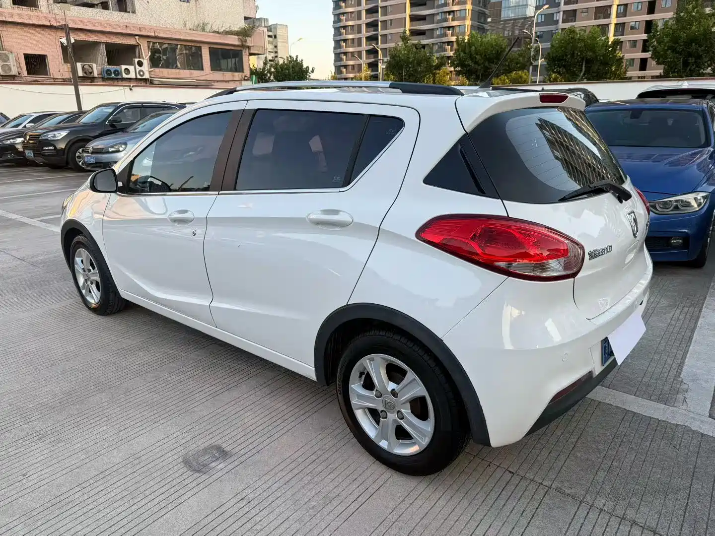 Photo 8 - Baojun 310