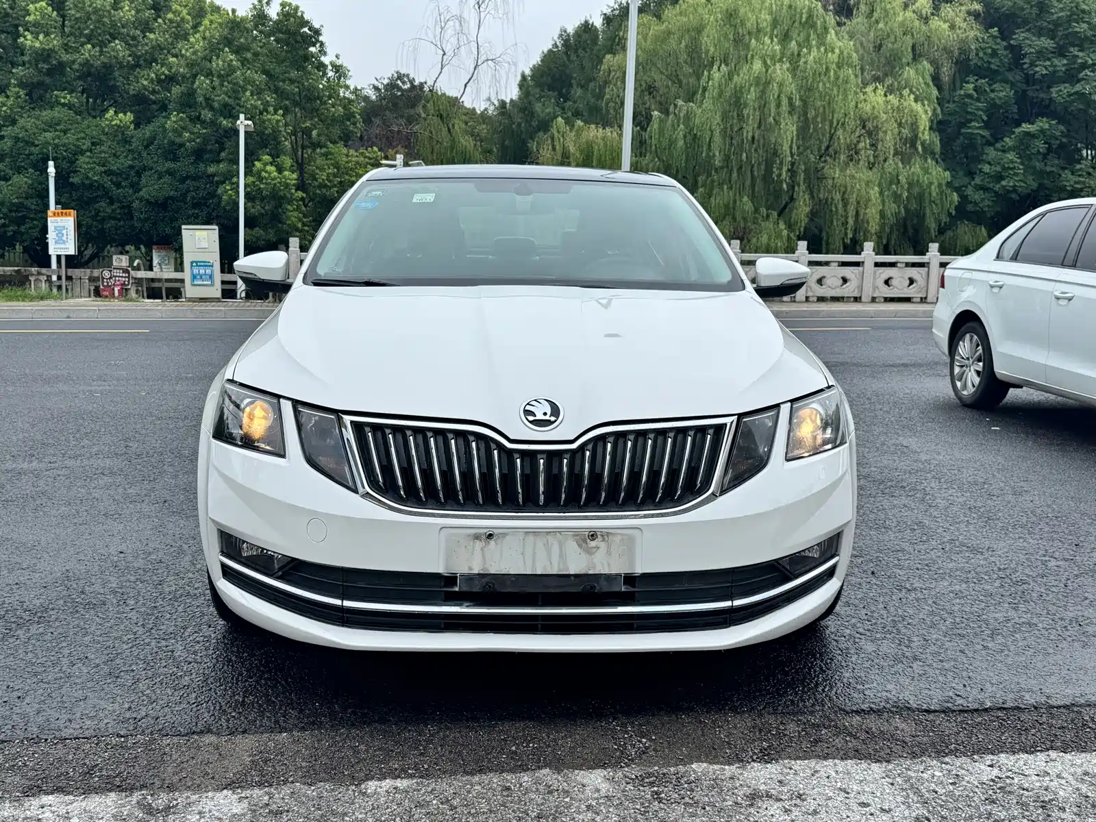 Фото 2 - Škoda Octavia
