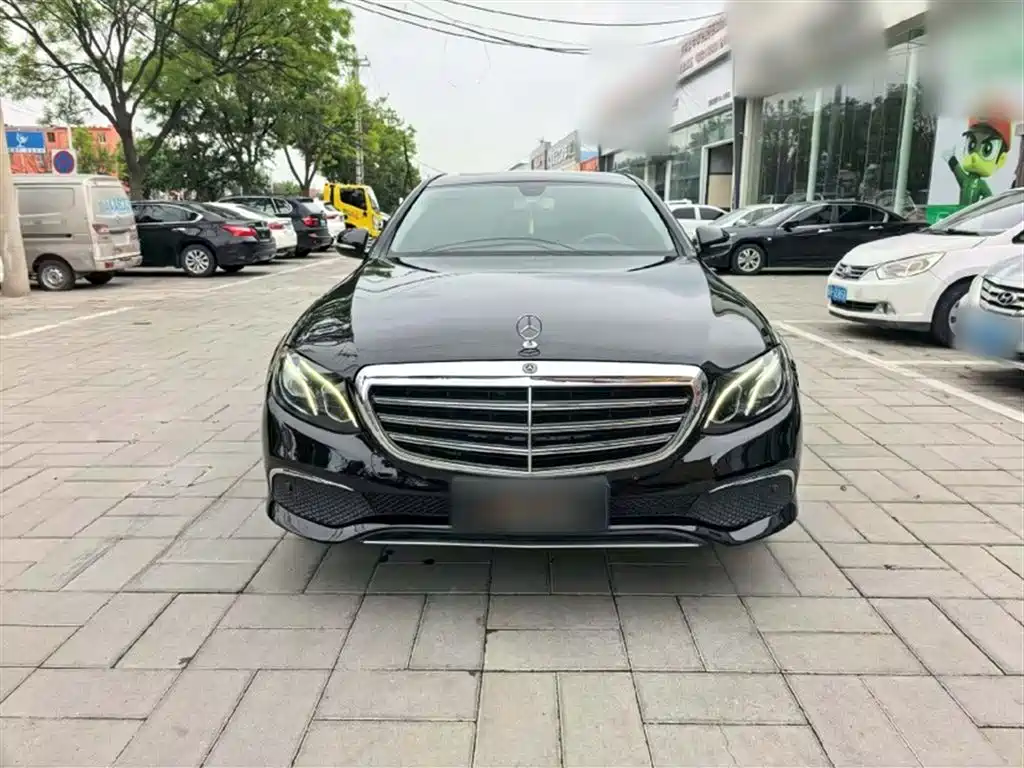 Mercedes-Benz E-Class 2018 E 200 L Sport 4MATIC фото 11