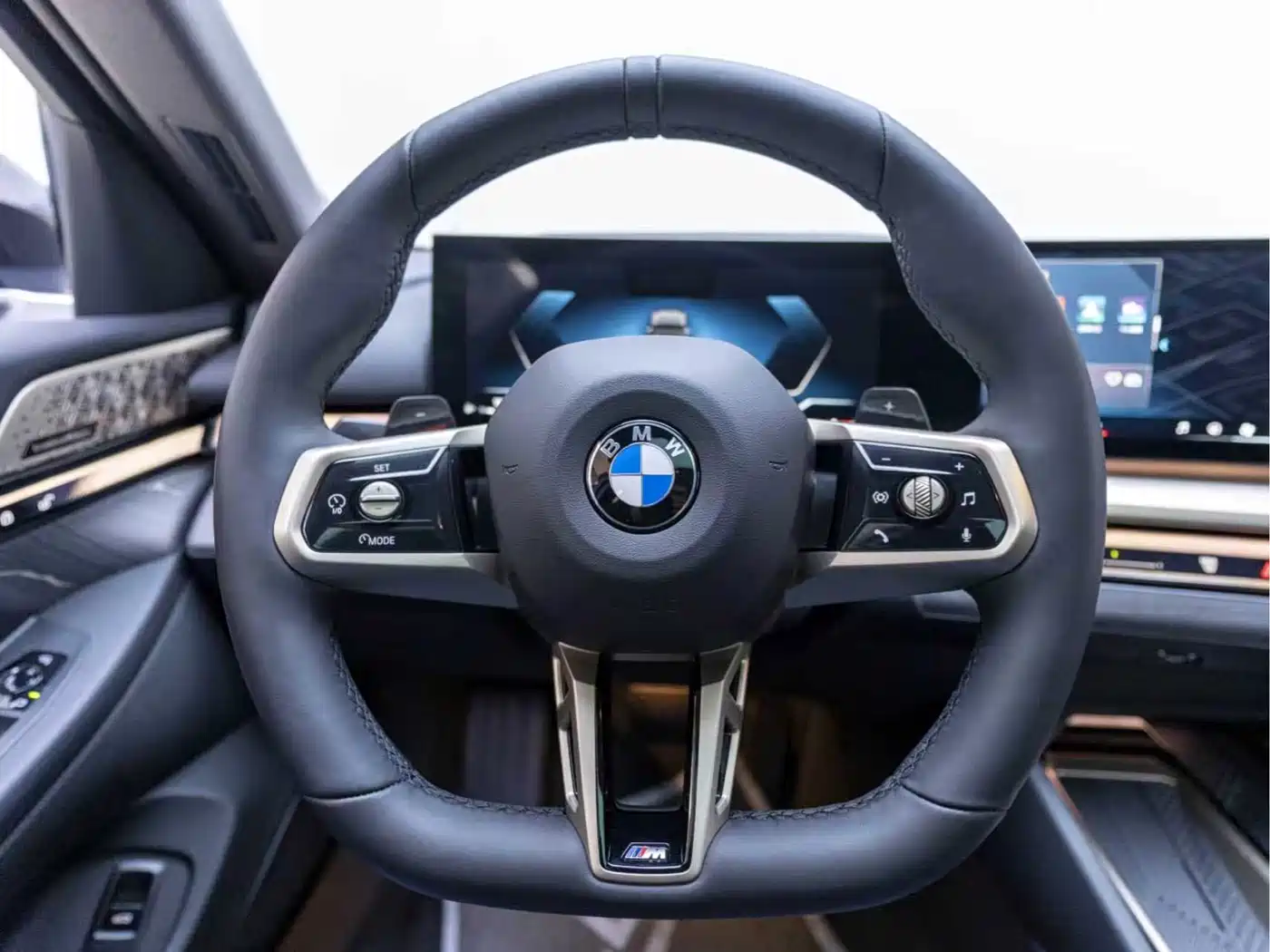 BMW 5 Series 2024 530Li Premium M Sport Package фото 13
