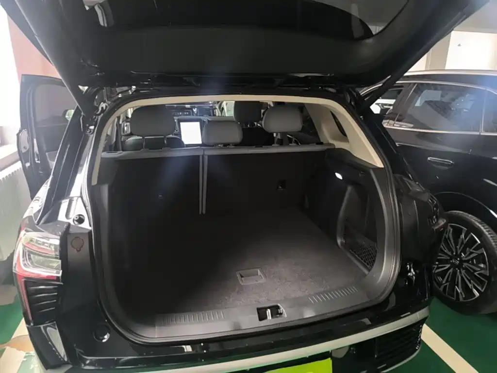 Hongqi HS3 PHEV 2026 2025 125km Jingwei PLUS 2 Million Commemorative Edition