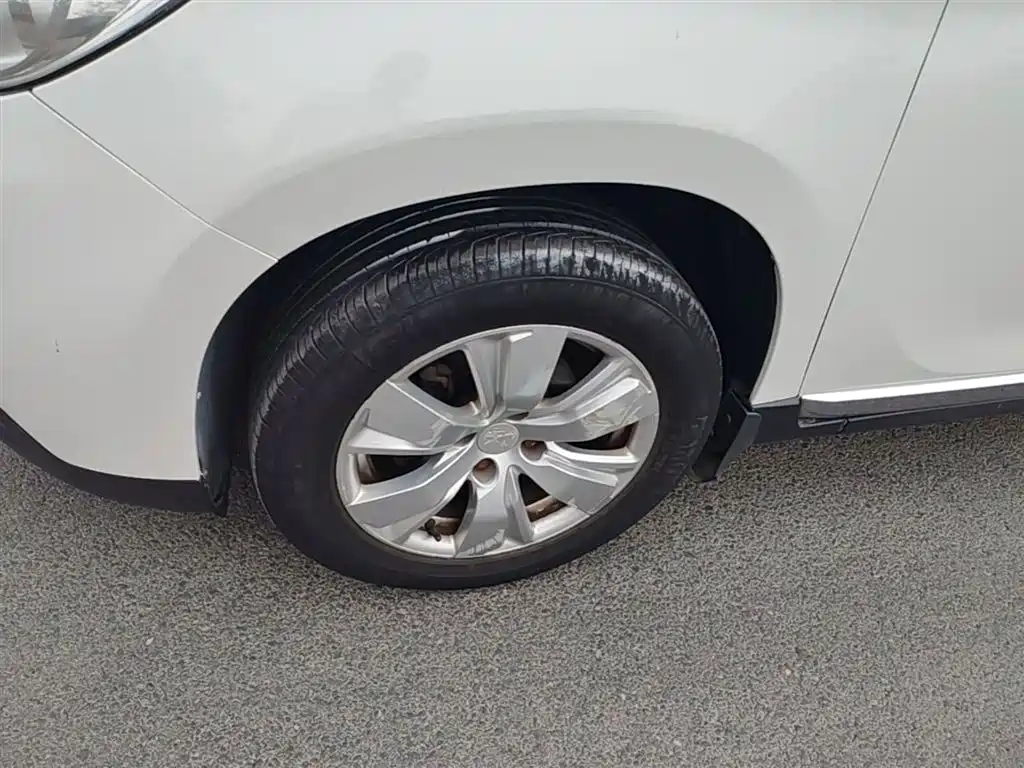 Peugeot 2008 2014 1.6L Automatic Fashion Edition фото 23