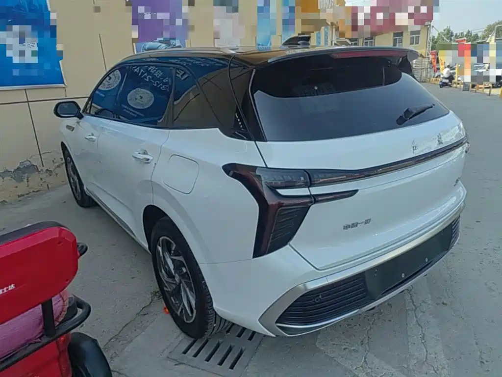 Hongqi HS3 PHEV 2024 PHEV 115km Power Edition фото 5