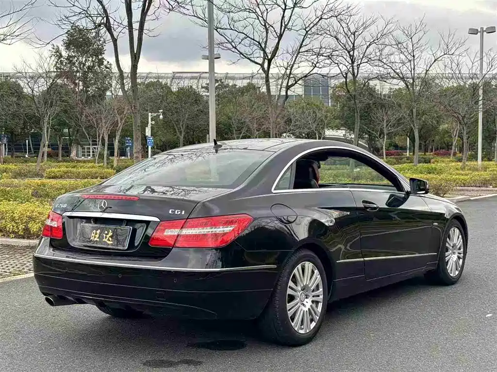 Mercedes-Benz E-Class (Import) 2010 E 260 CGI Coupe фото 7