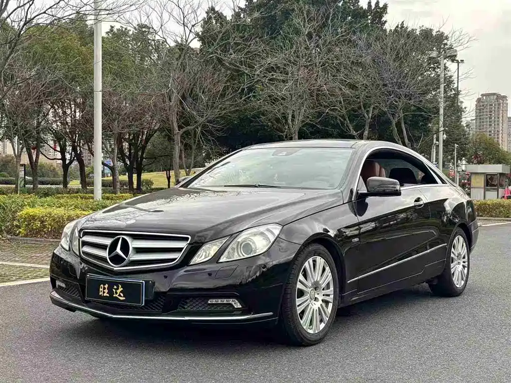 Mercedes-Benz E-Class (Import) 2010 E 260 CGI Coupe