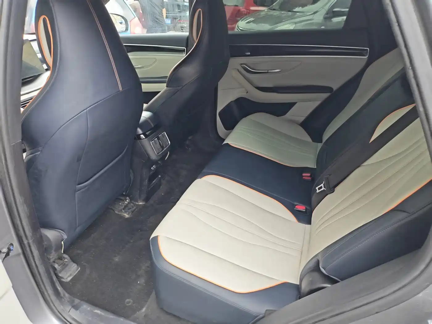 Photo 5 - BYD Song PLUS PHEV