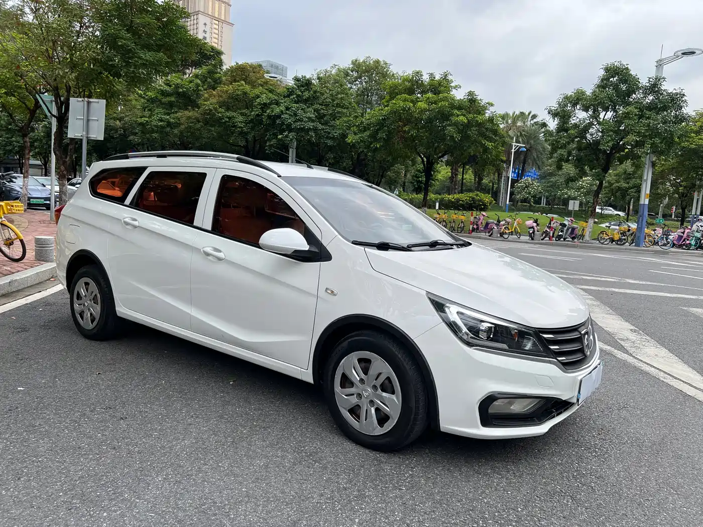Baojun 310W 2018 2017 1.5L Manual Comfort China V