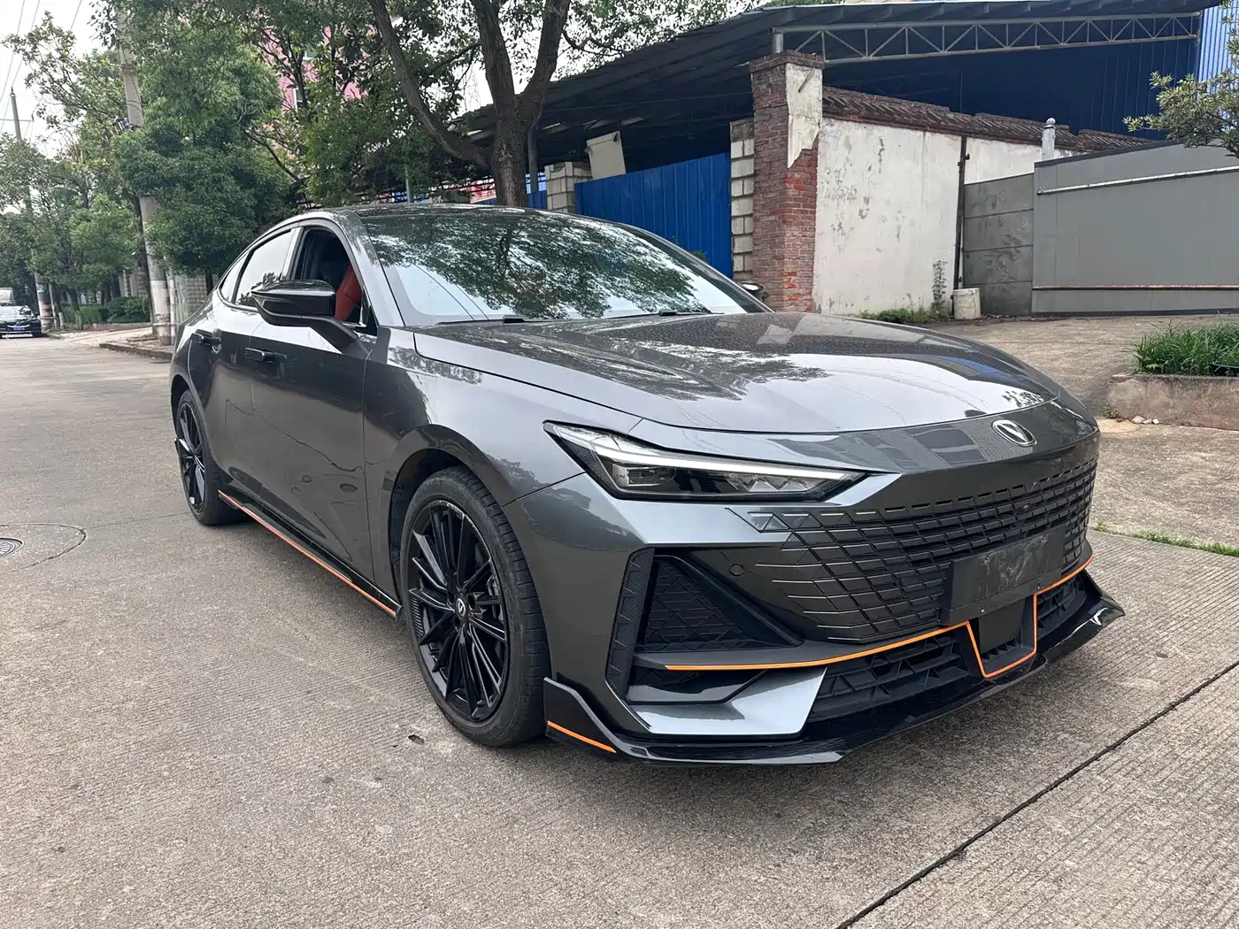 CHANGAN UNI-V