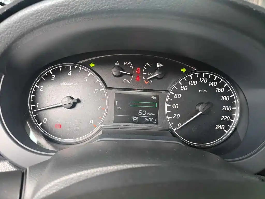 Nissan Tiida 2024 2024 1.6L CVT Cool Sport Edition