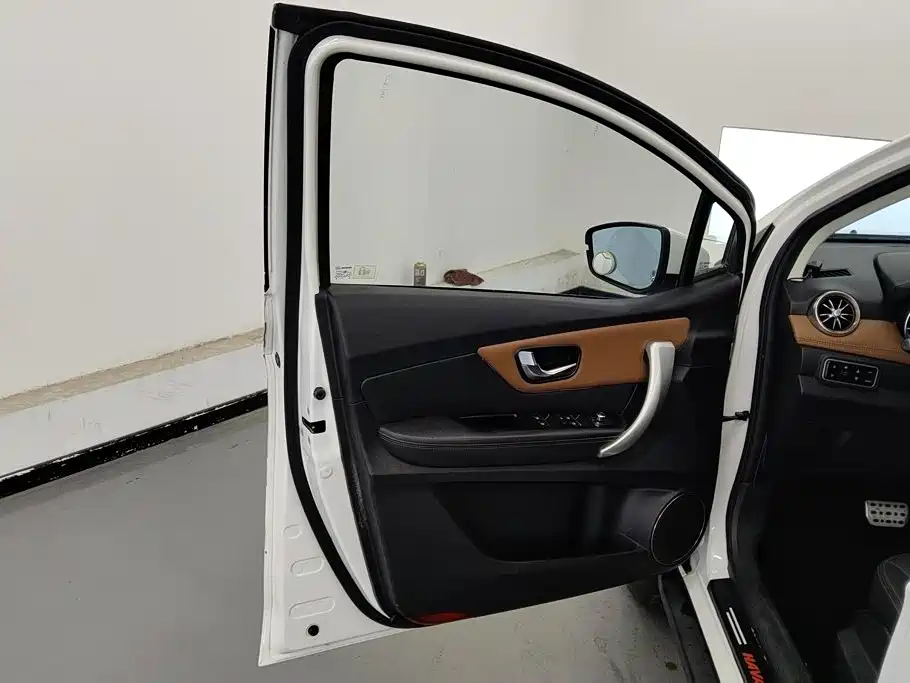 Haval H1 2015 2015 1.5L AMT Urban