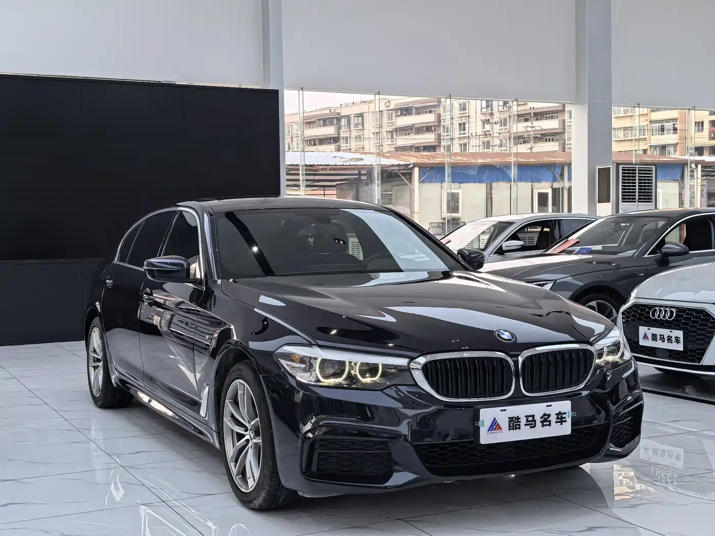 BMW 5 Series 2020 525Li M Sport Package фото 3