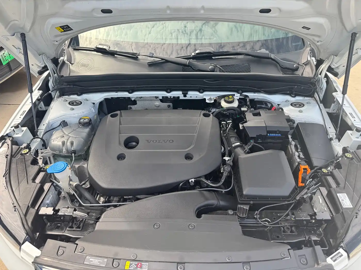 Volvo XC40 2024 2024 B3 Smart Elite Luxury Edition