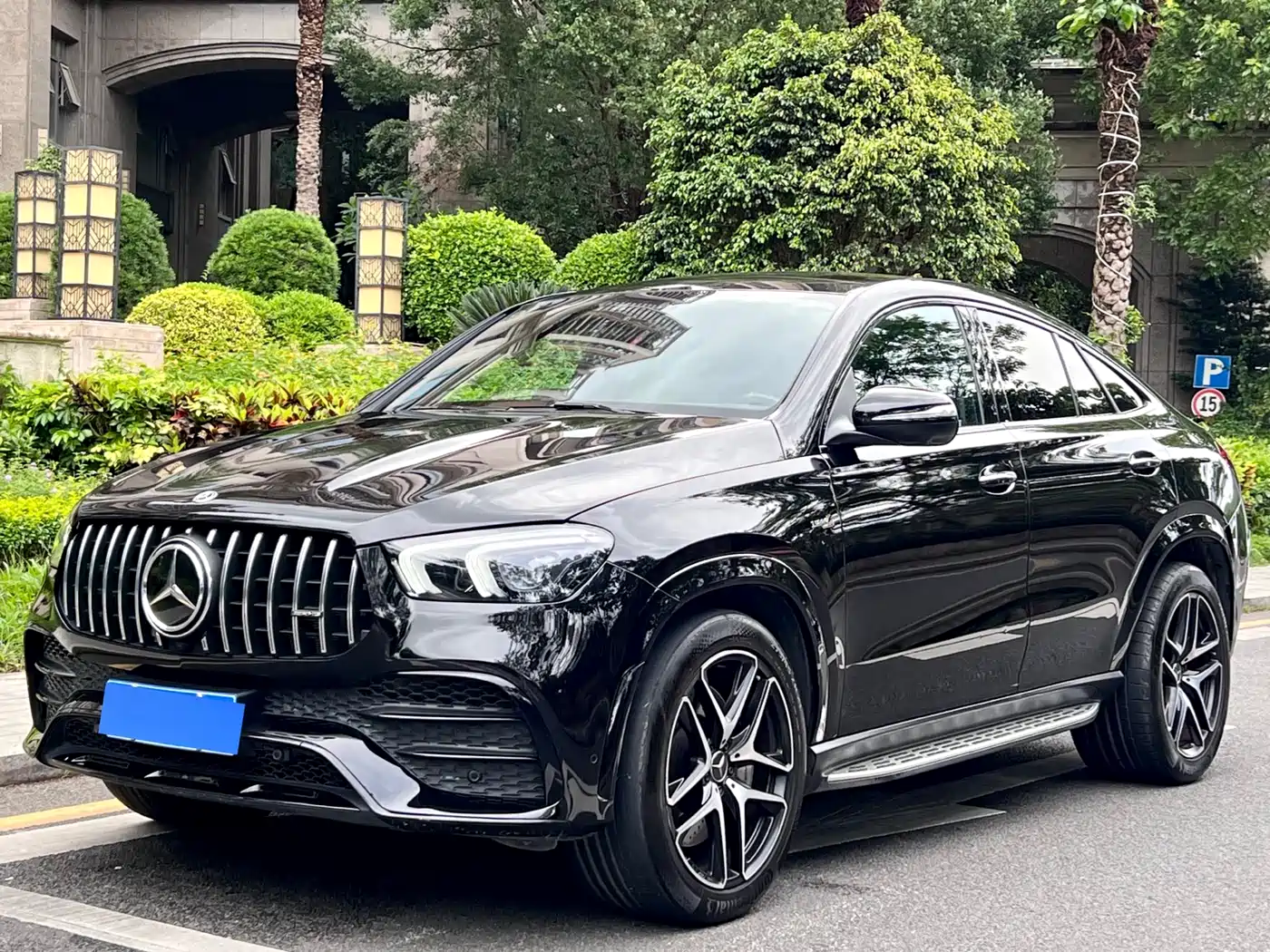 Mercedes-Benz GLE Coupe AMG 2022 AMG GLE 53 4MATIC+ Coupe SUV