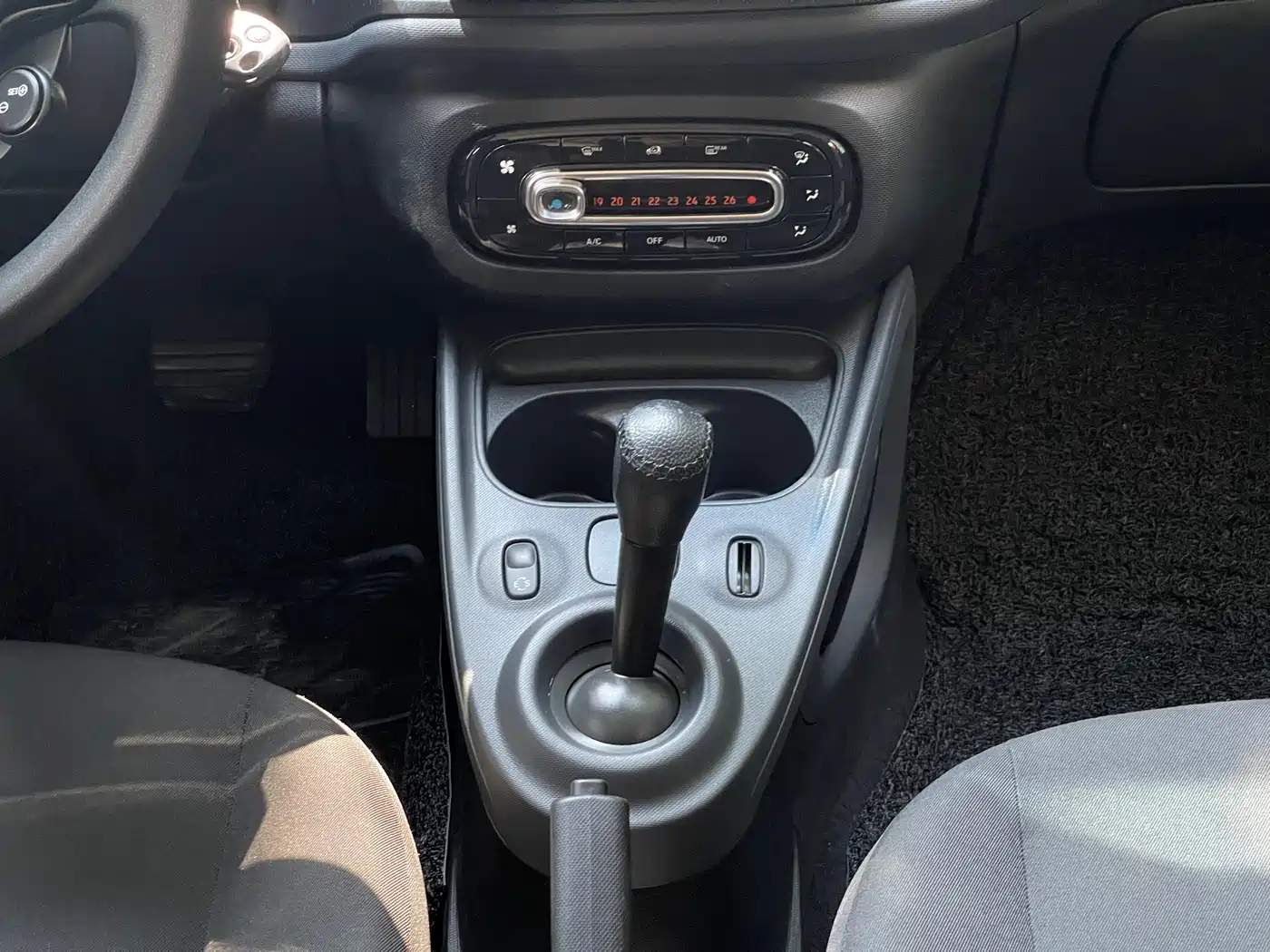 smart forfour 2019 2018 1.0L 52kW Agile Edition