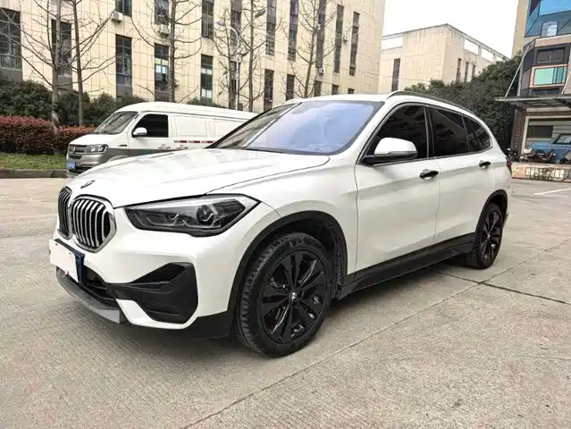 BMW X1 2021
