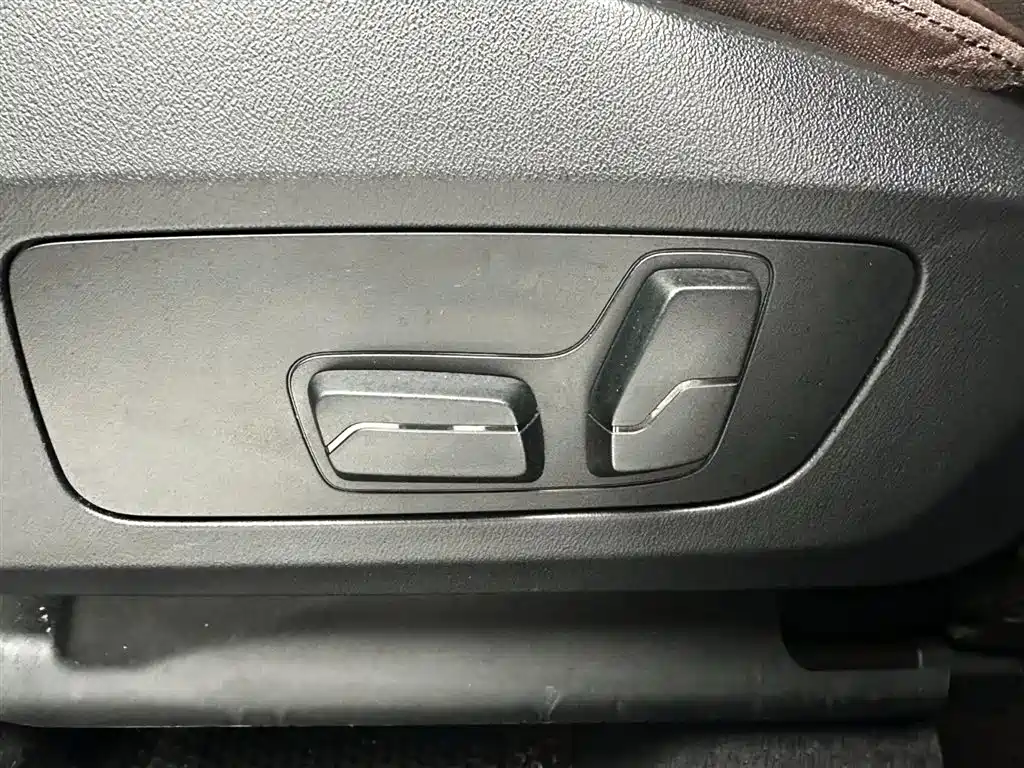 BMW X1 2023 sDrive20Li X Design Package фото 20