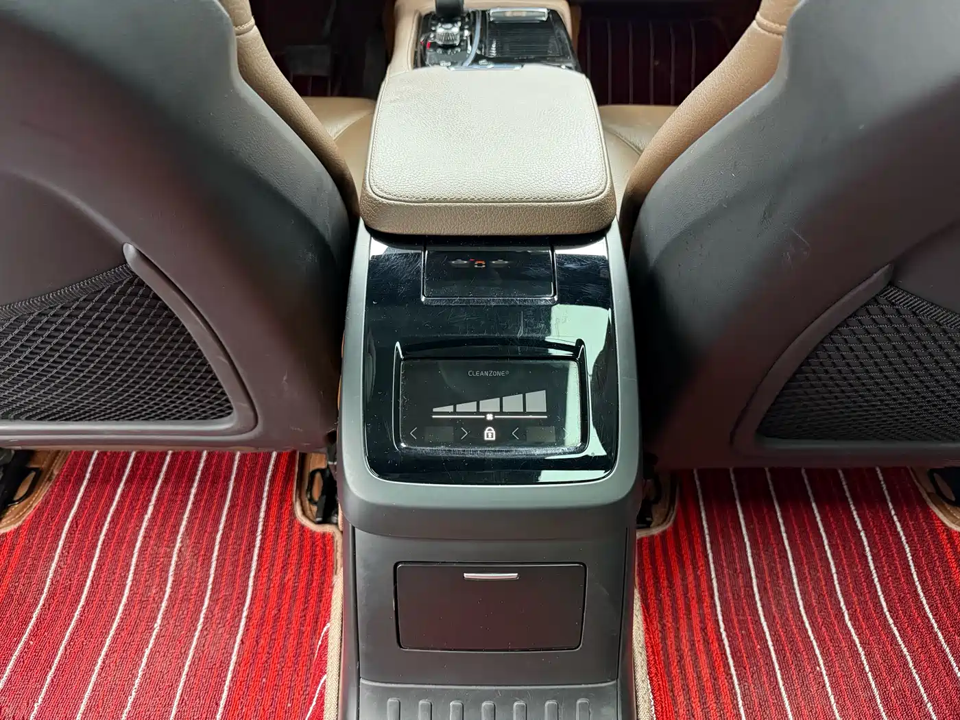 VOLVO S90 PLUG IN HYBRID