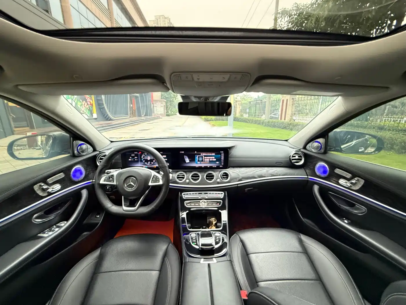 Mercedes-Benz E-Class 2017 E 300 L Sport Luxury фото 30