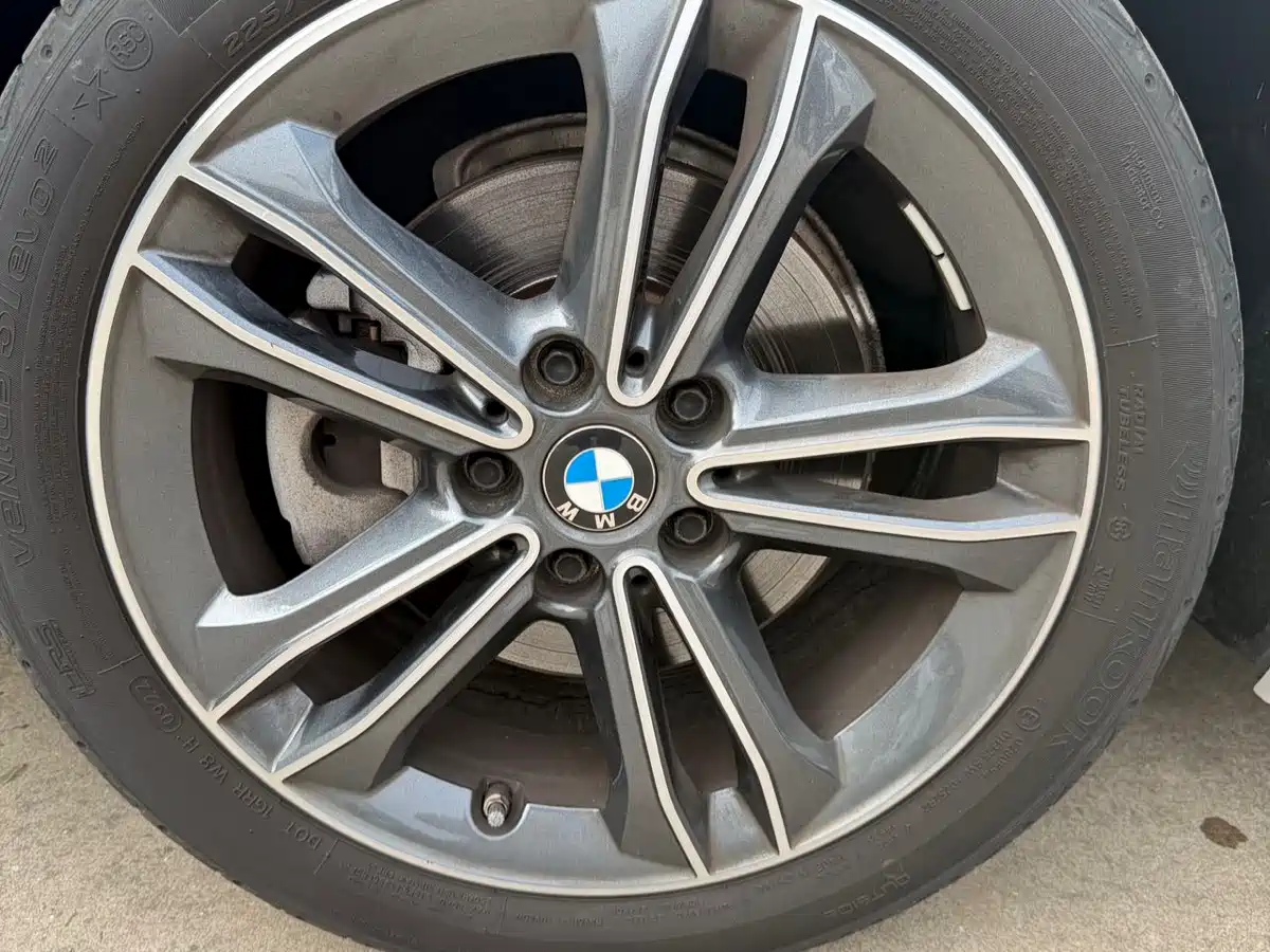 BMW 1 Series 2022 120i M Sport фото 18