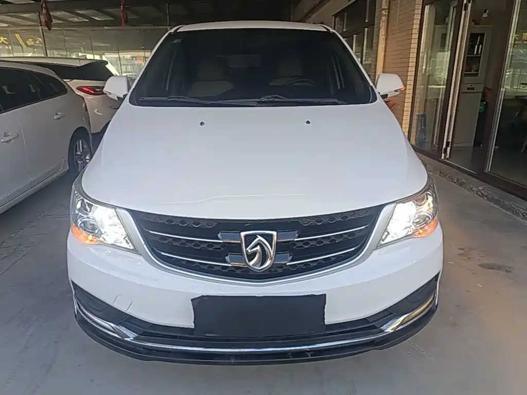 Baojun 730 2019 2019 1.5L Manual Value Edition 7-Seater China VI