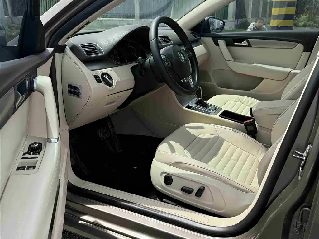 Volkswagen Magotan 2012 1.8TSI Comfort фото 4
