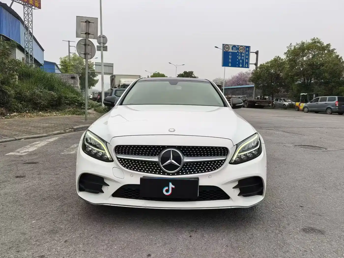 Mercedes-Benz C-Class 2019 C 260 L Sport фото 2