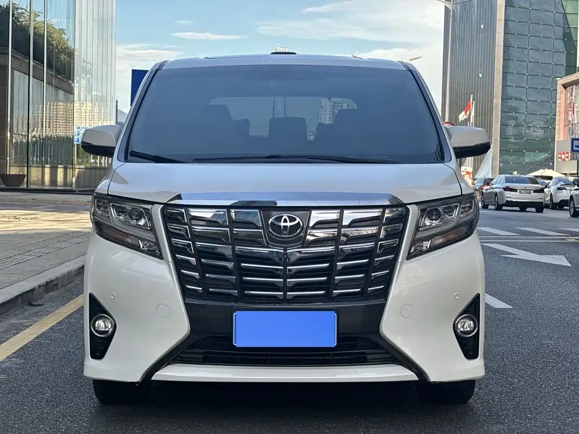 Toyota Alphard 2015 3.5L Luxury Edition фото 2