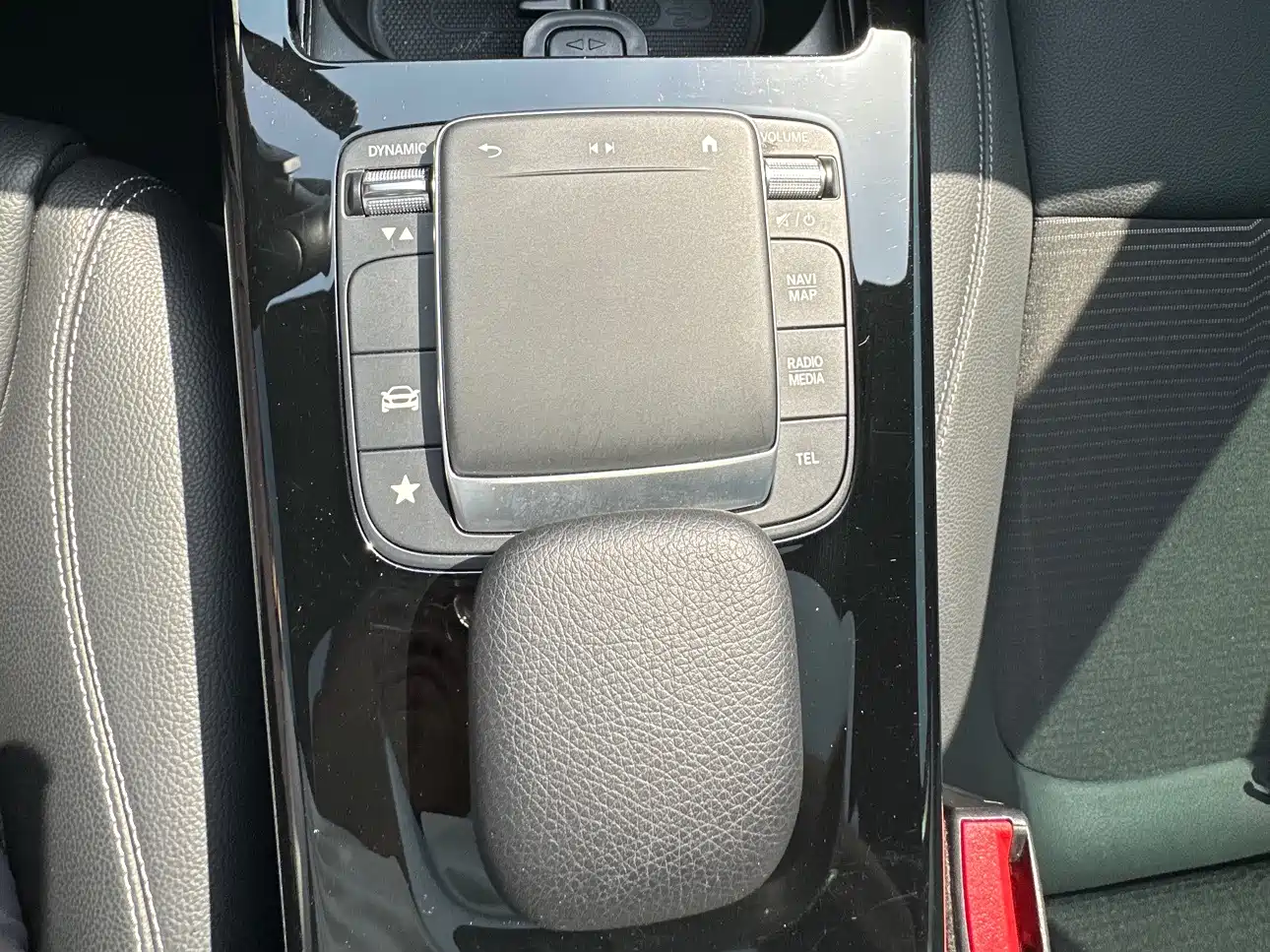 Mercedes-Benz A-Class 2023 A 200 L Fashion фото 13