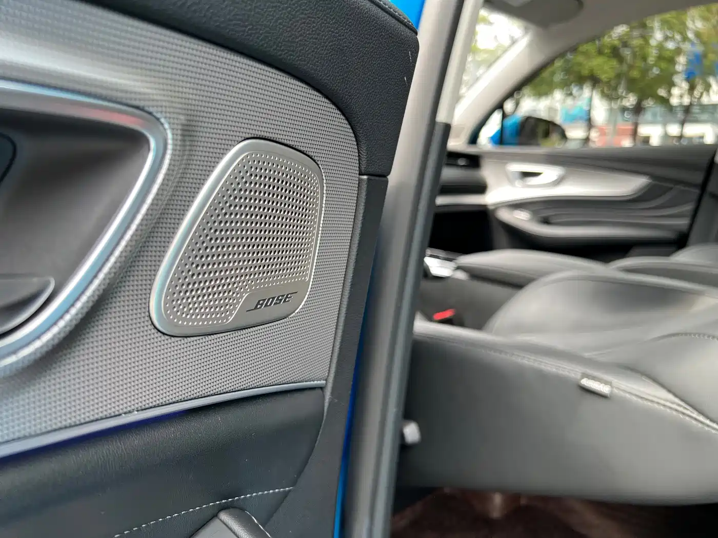 Roewe RX5 MAX 2022 2021 Supreme Series 400TGI Automatic Smart Cabin Premium Edition