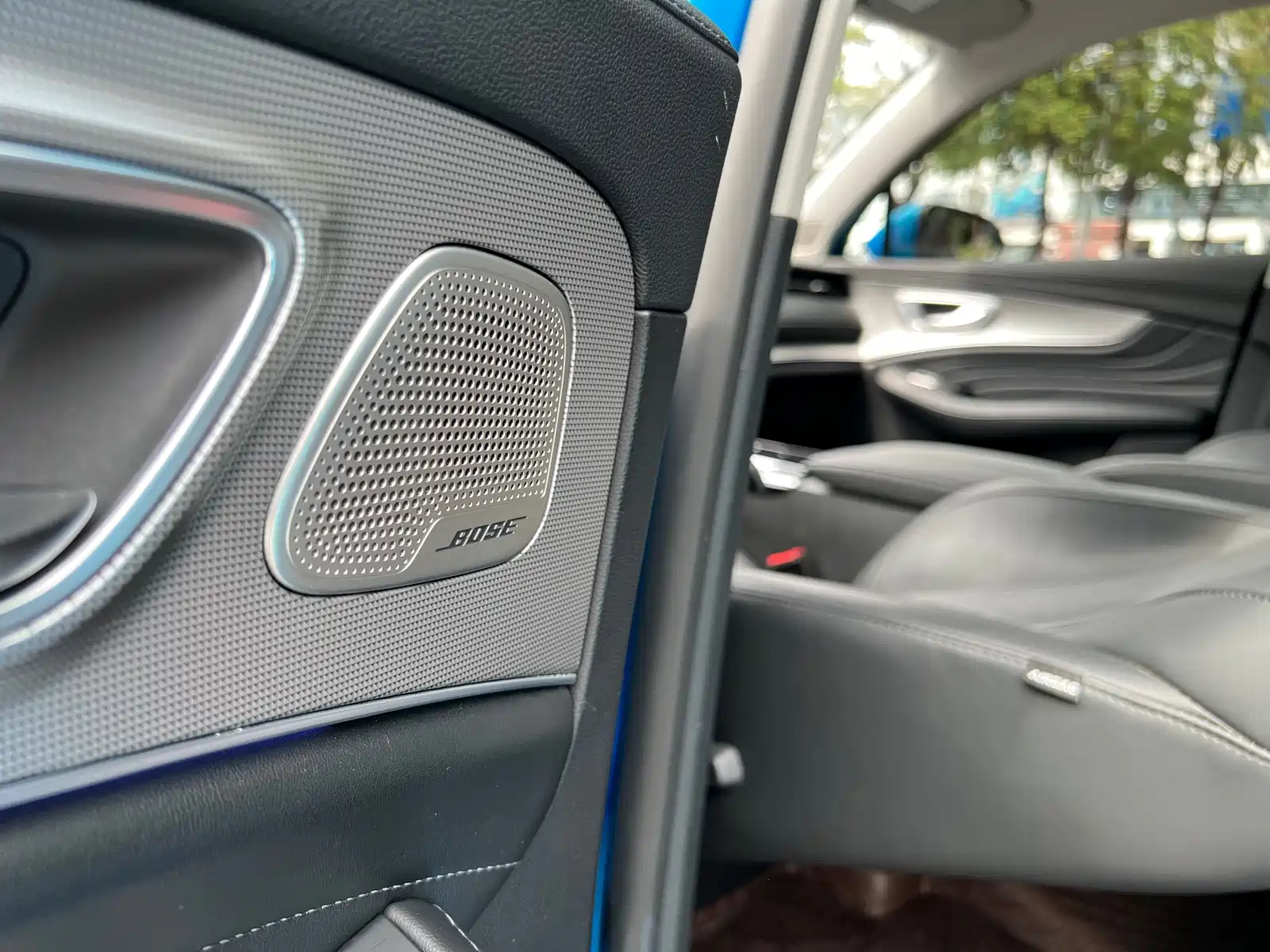 Фото 28 - Roewe RX5 MAX
