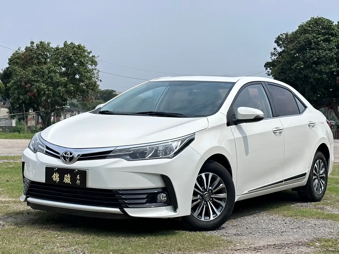 Toyota Corolla 2017 Facelift 1.2T S-CVT GL-i фото 3