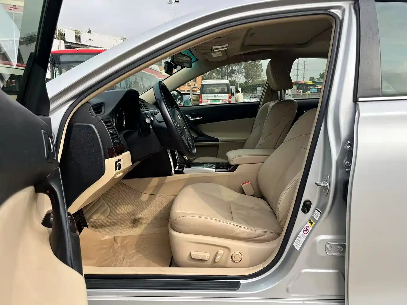 Toyota Reiz 2013 2.5S Elite Edition фото 8