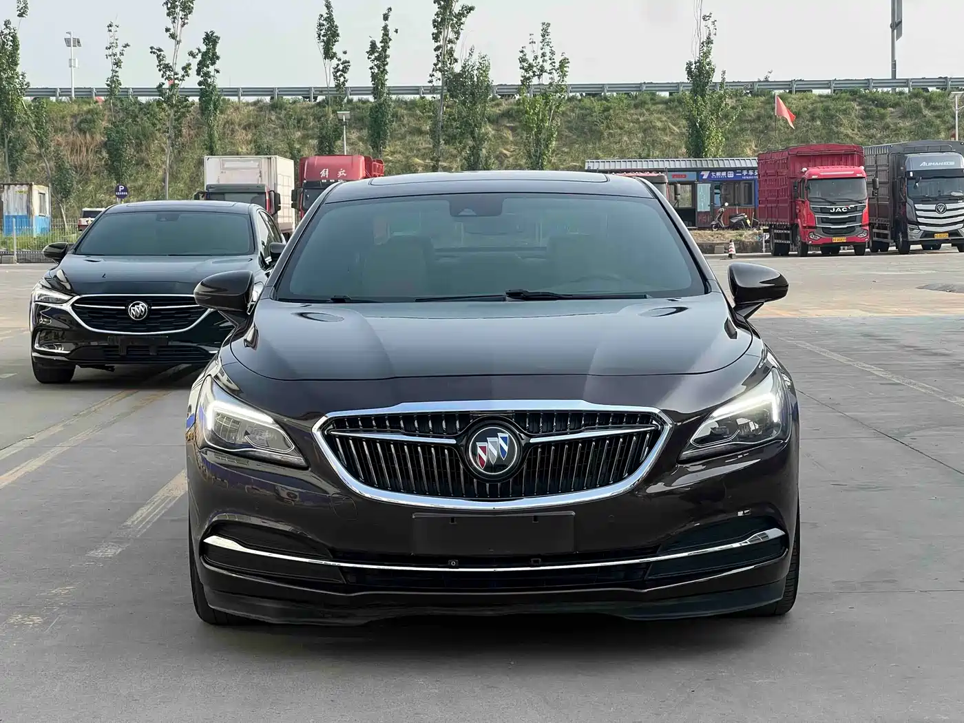 Buick LaCrosse 2016 Model 28T Luxury фото 2