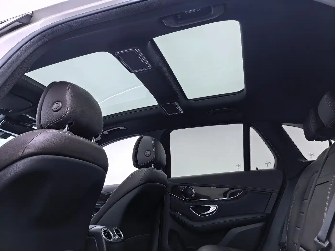 Mercedes-Benz GLC 2019 GLC 260 L 4MATIC Luxury фото 17
