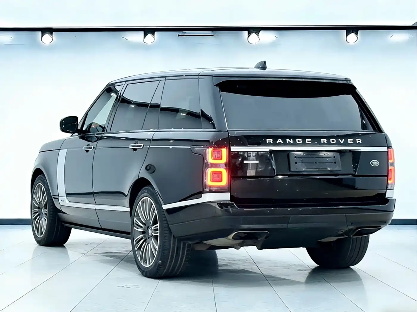 Land Rover Range Rover 2019 3.0 SC V6 Prestige Genesis Extended Edition фото 5