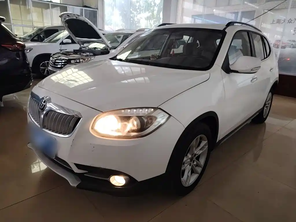 2015 Zhonghua V5