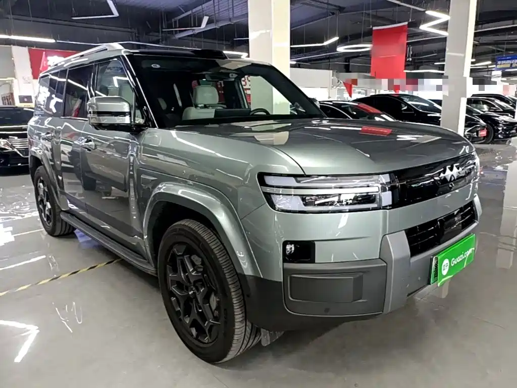 Fang Cheng Bao Titanium 7 2026 2025 AWD Base Model