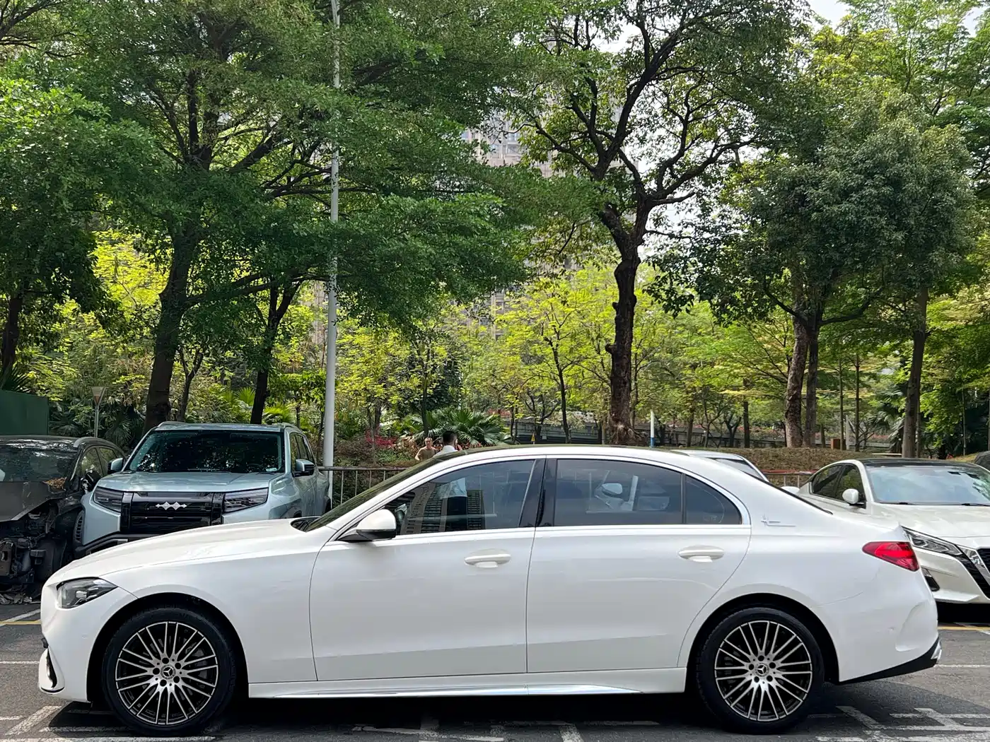 MERCEDES-BENZ C CLASS