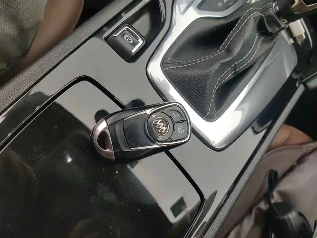 Buick Regal 2019 20T Elite China VI фото 15