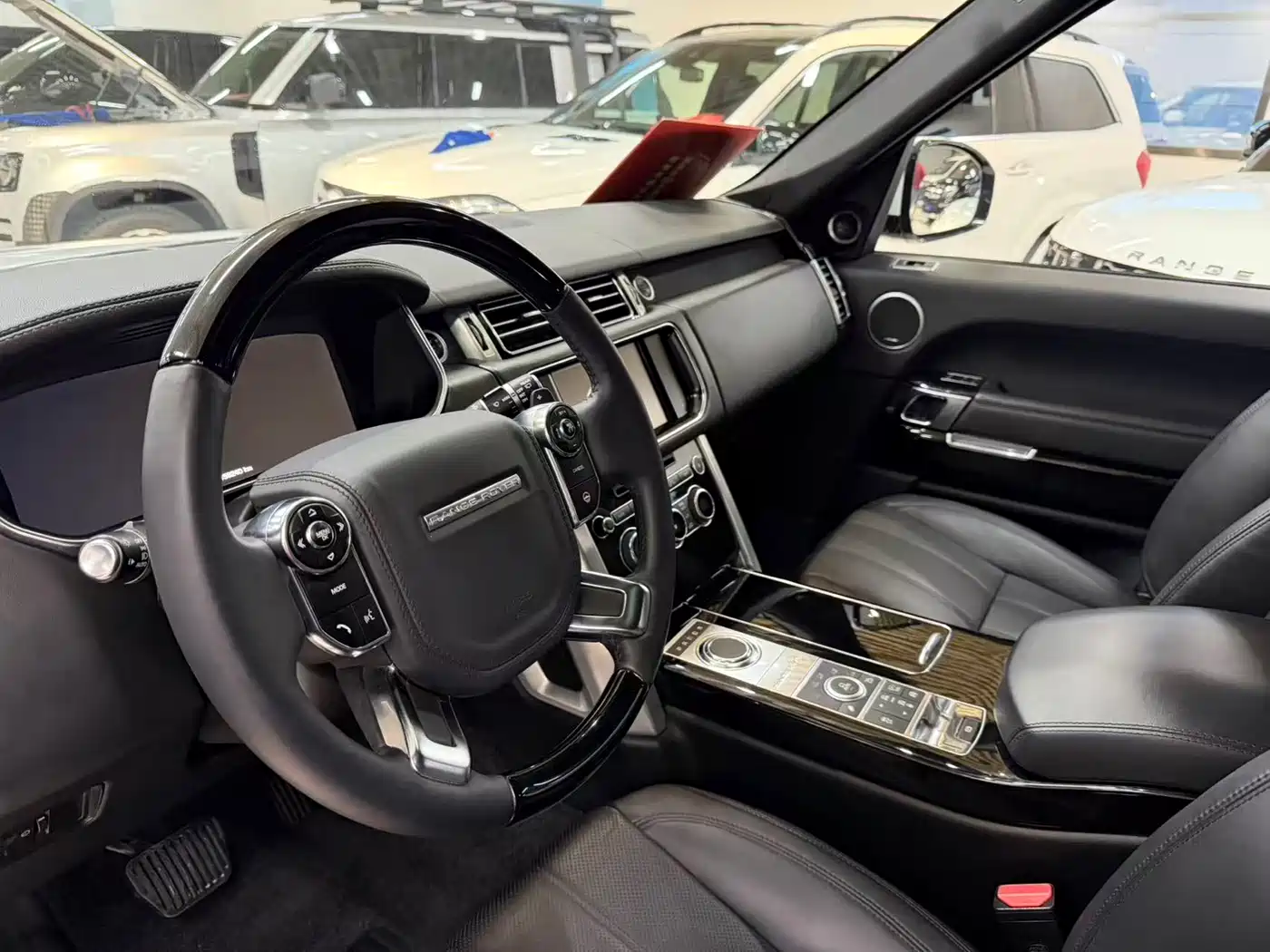 Land Rover Range Rover 2014 3.0 SC V6 Vogue SE фото 6